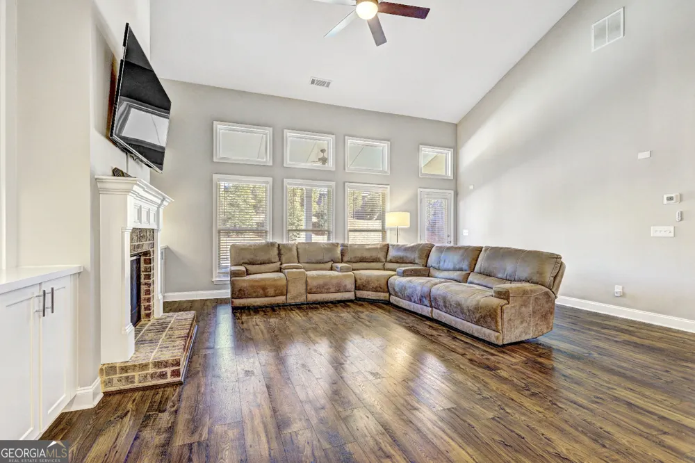 4371 Thacker LN Suwanee, GA 30024