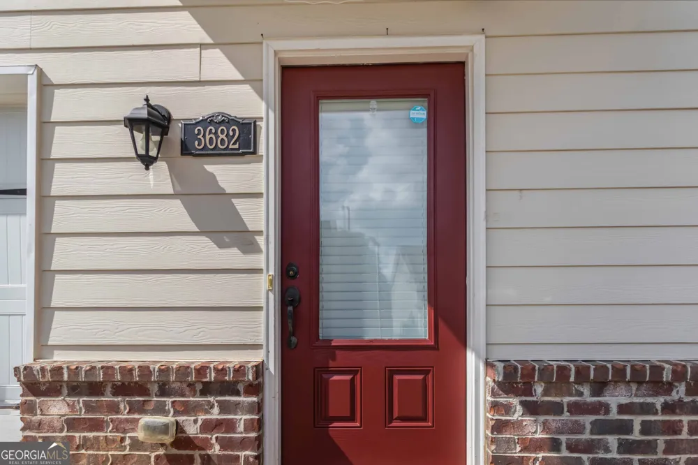 3682 Acorn DR Oakwood, GA 30566