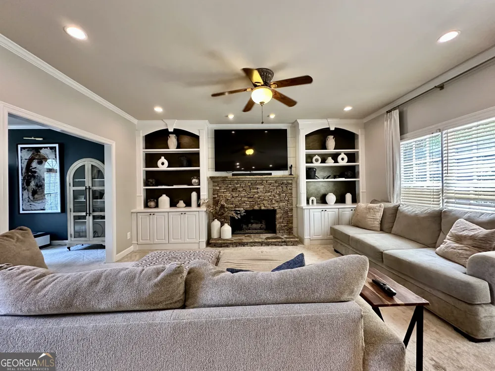 4421 Lucerne PL SW Lilburn, GA 30047