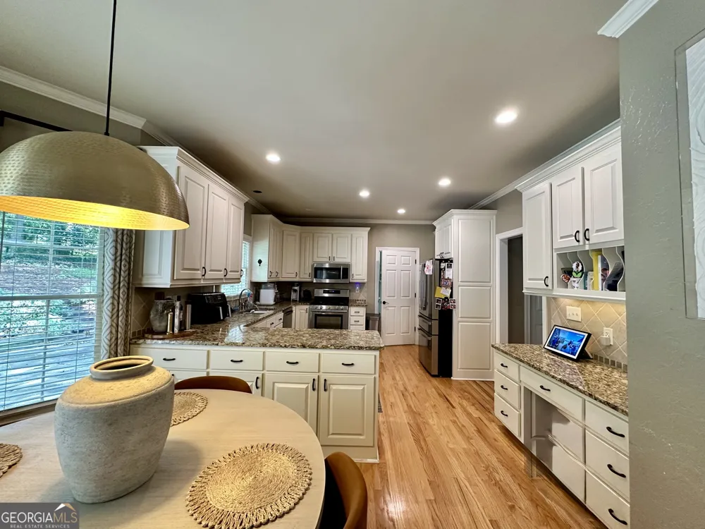 4421 Lucerne PL SW Lilburn, GA 30047