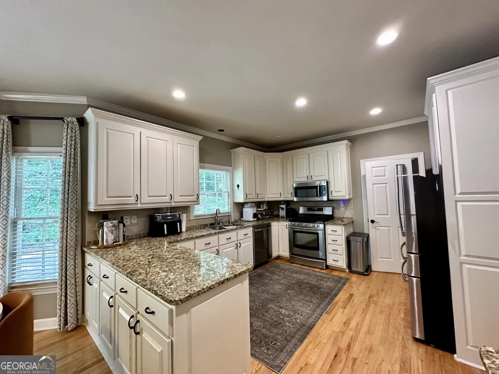 4421 Lucerne PL SW Lilburn, GA 30047