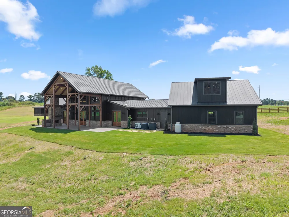 5711 Cleveland HWY Clermont, GA 30527