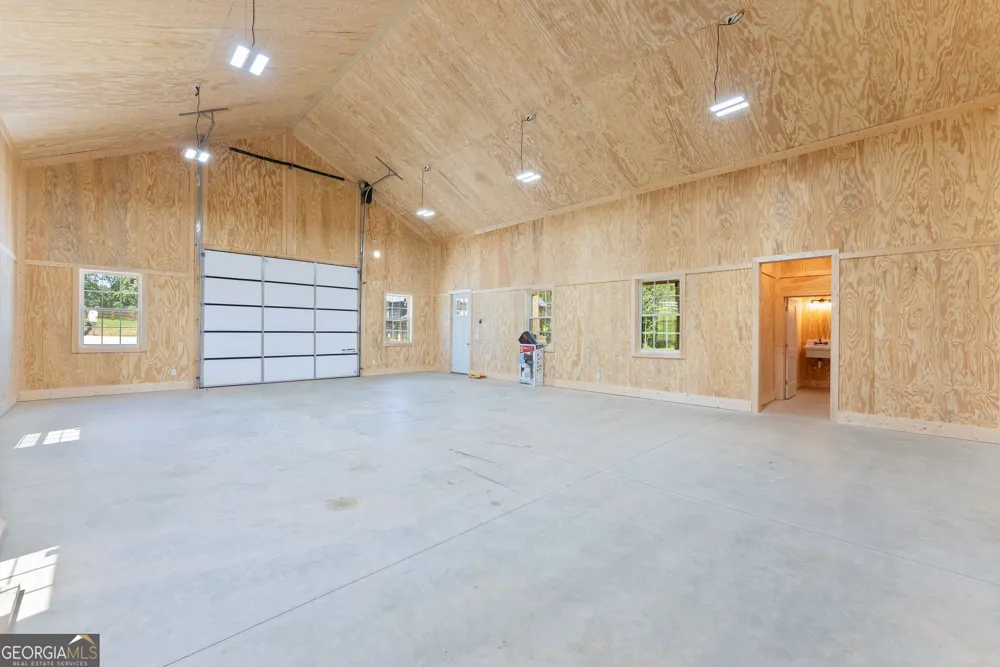 5711 Cleveland HWY Clermont, GA 30527