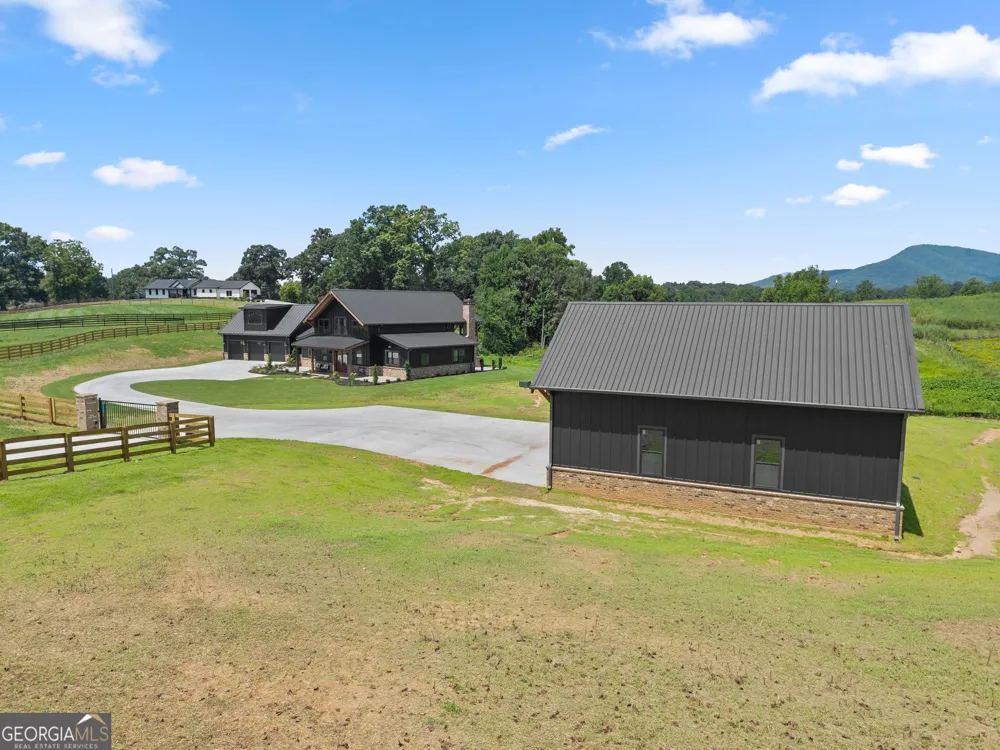 5711 Cleveland HWY Clermont, GA 30527
