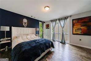 1380 Stirling CIR NW Atlanta, GA 30318