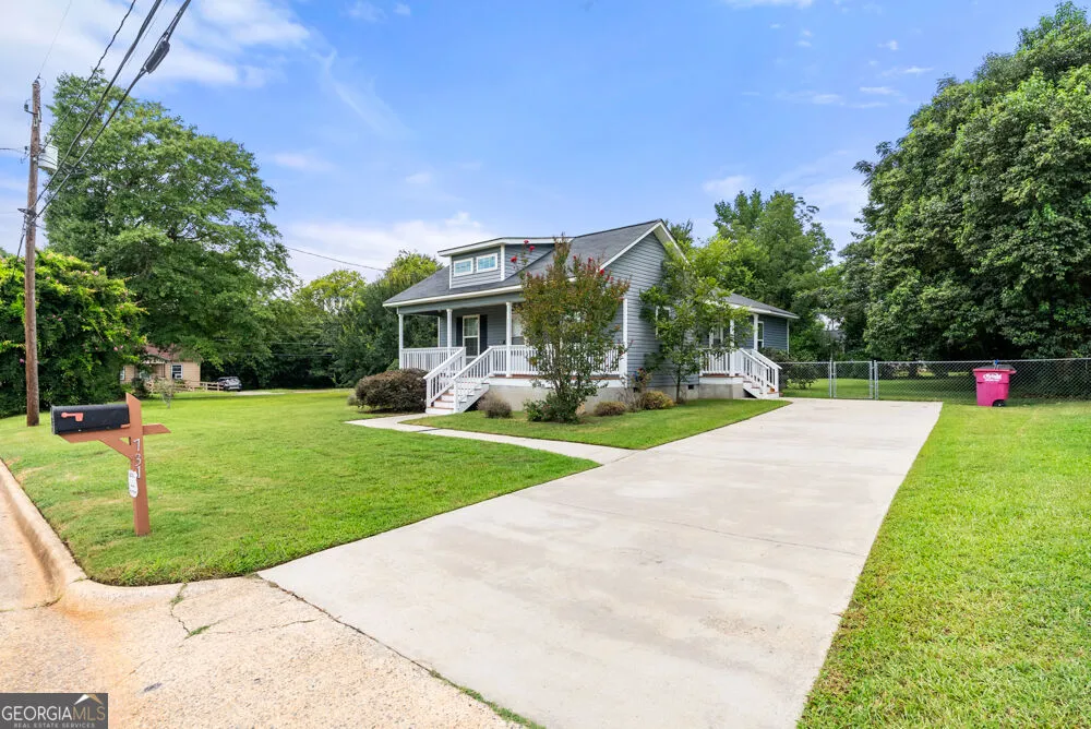 731 Shi PL Macon, GA 31206