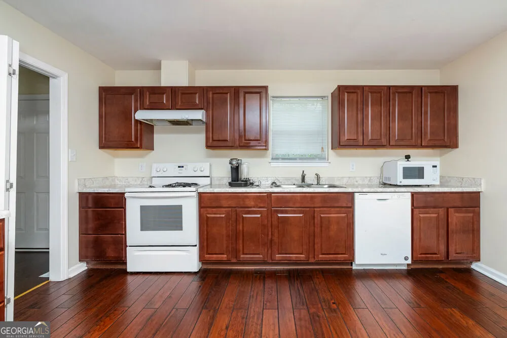 731 Shi PL Macon, GA 31206
