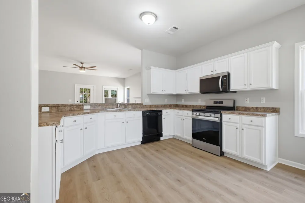 752 Stable View LOOP Dallas, GA 30132