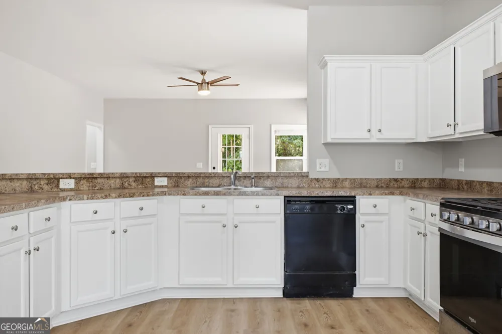 752 Stable View LOOP Dallas, GA 30132