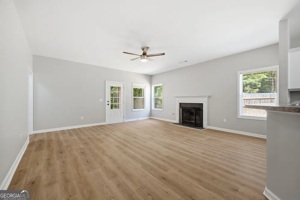 752 Stable View LOOP Dallas, GA 30132