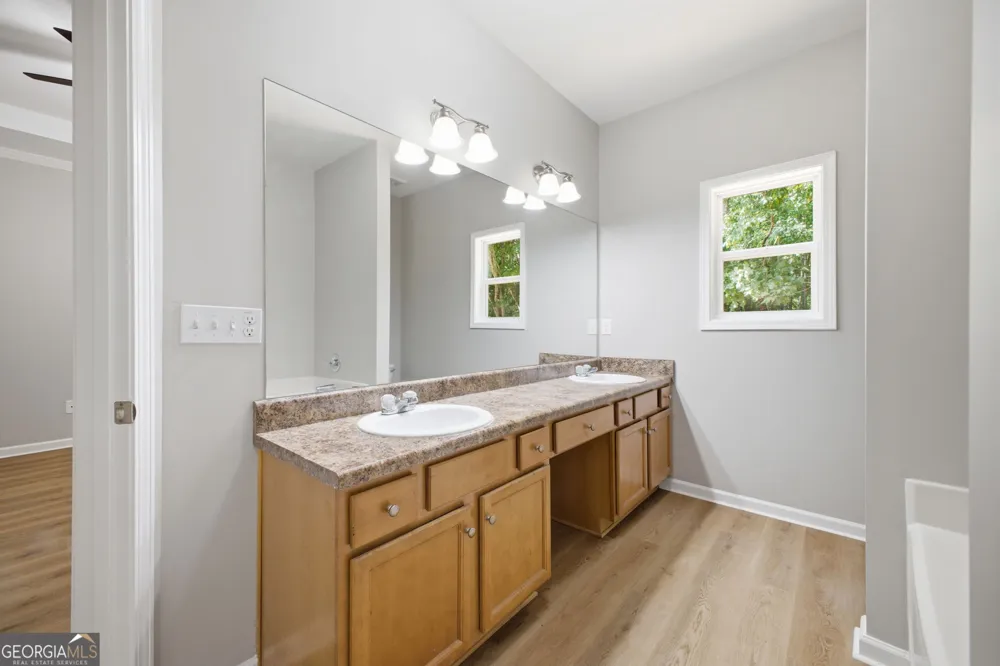 752 Stable View LOOP Dallas, GA 30132