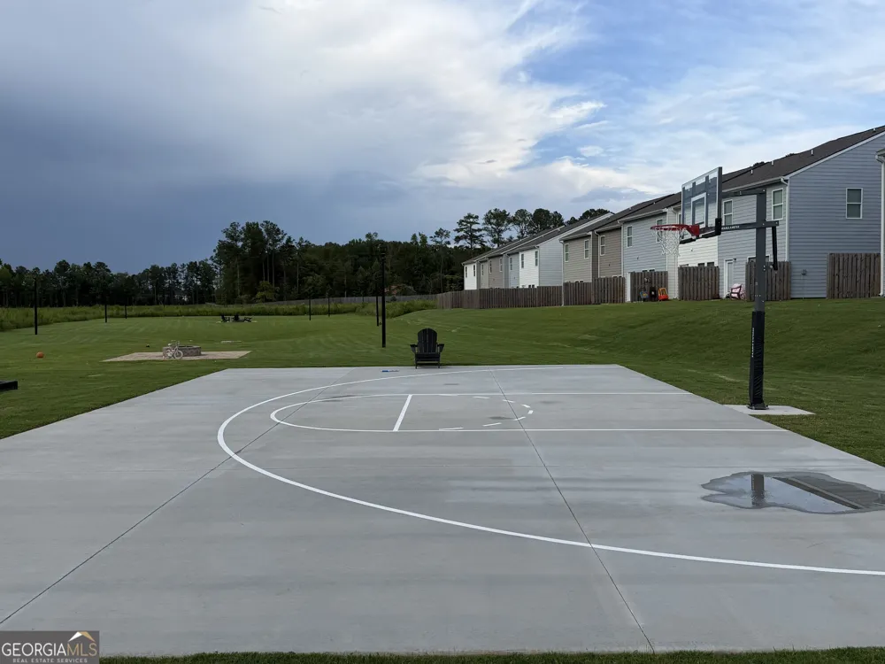321 Rolling Green RD Adairsville, GA 30103