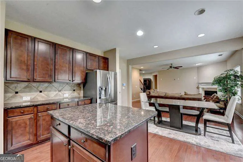 4228 Woods Creek LN Suwanee, GA 30024