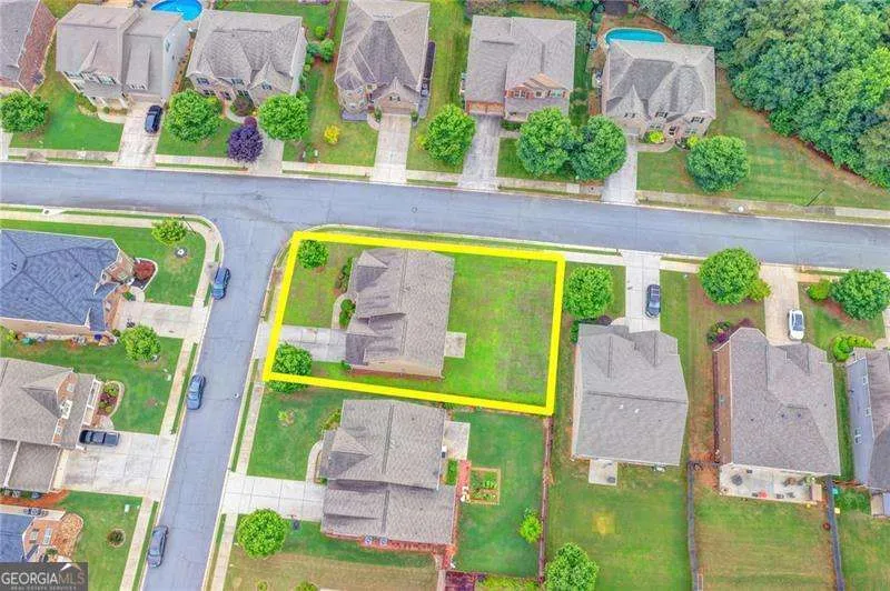 4228 Woods Creek LN Suwanee, GA 30024