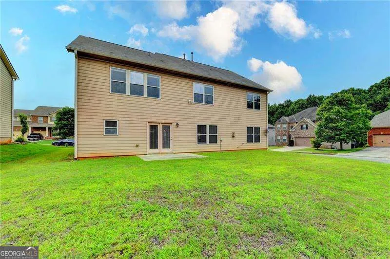 4228 Woods Creek LN Suwanee, GA 30024