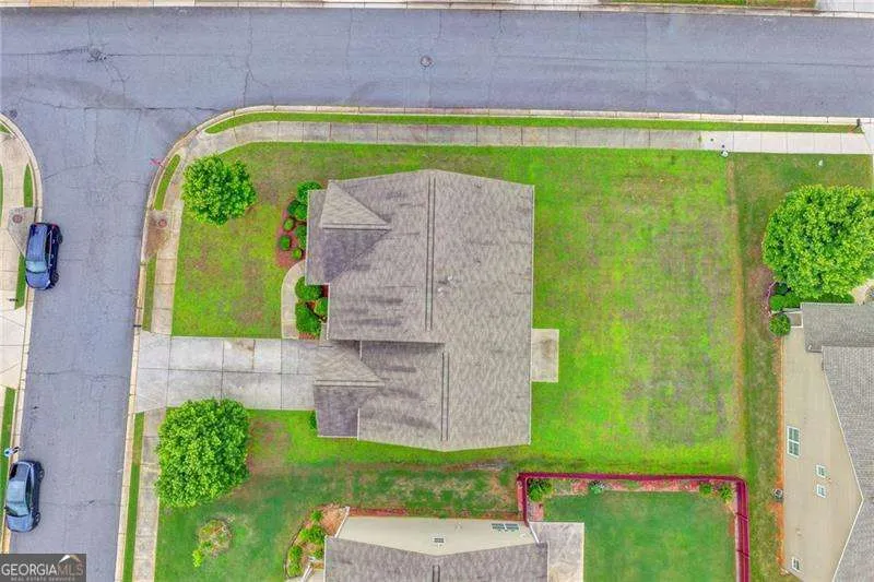 4228 Woods Creek LN Suwanee, GA 30024