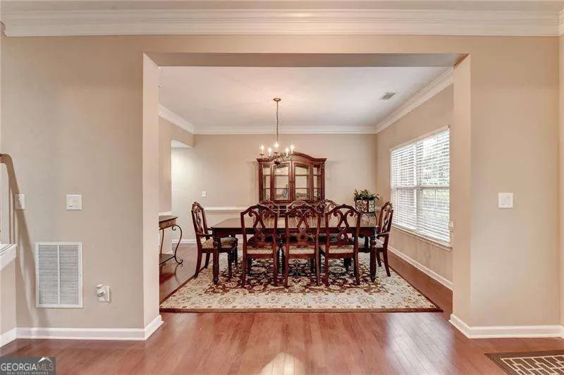 4228 Woods Creek LN Suwanee, GA 30024