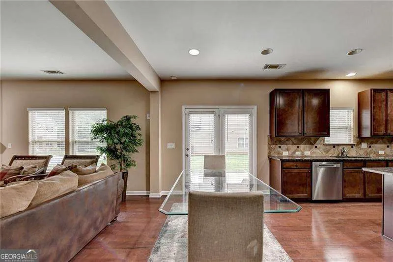 4228 Woods Creek LN Suwanee, GA 30024