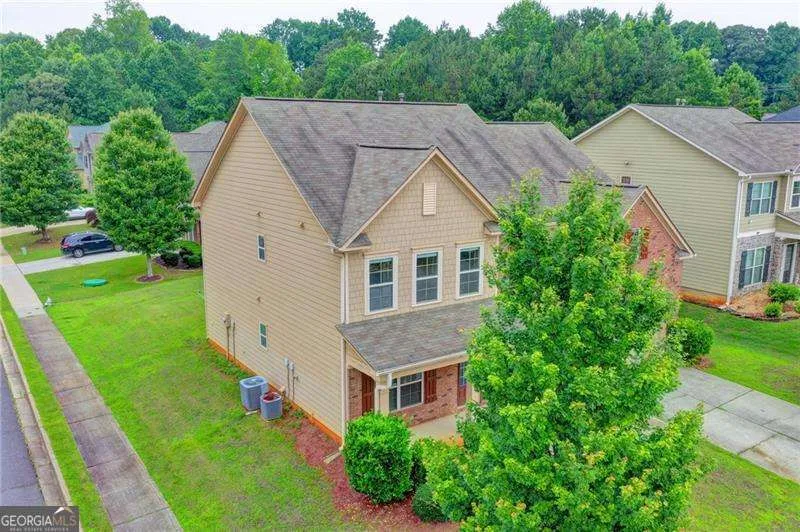 4228 Woods Creek LN Suwanee, GA 30024