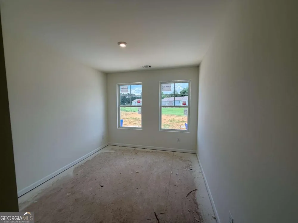 323 Rolling Green RD Adairsville, GA 30103