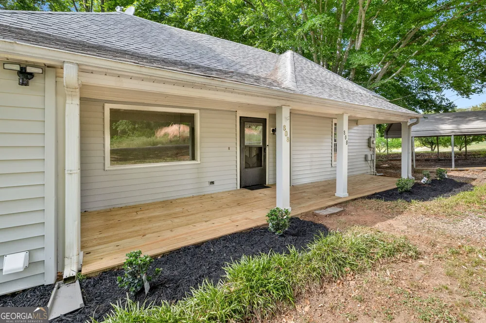 808 Knollwood DR Winder, GA 30680