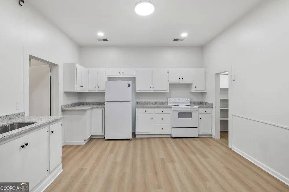 808 Knollwood DR Winder, GA 30680