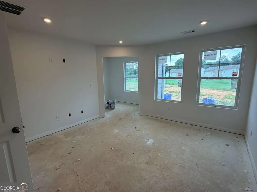325 Rolling Green RD Adairsville, GA 30103