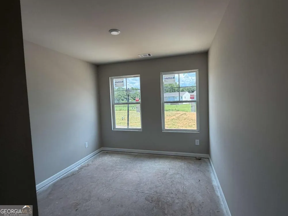 329 Rolling Green RD Adairsville, GA 30103
