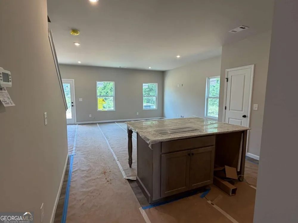 329 Rolling Green RD Adairsville, GA 30103