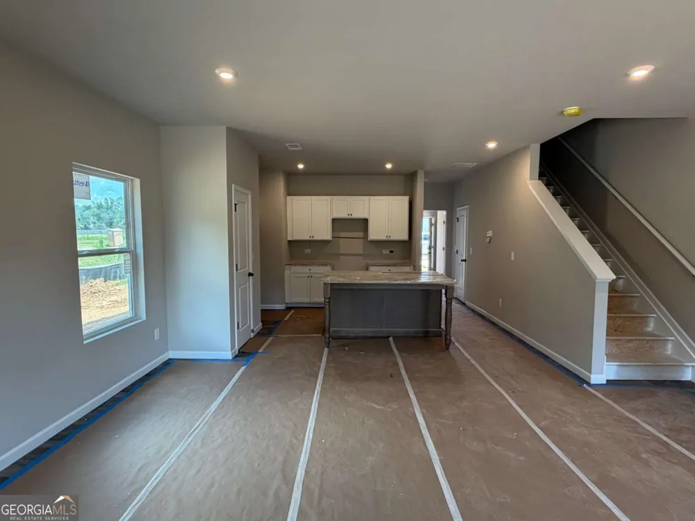 329 Rolling Green RD Adairsville, GA 30103