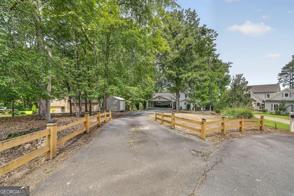 105 Horseshoe CT Eatonton, GA 31024
