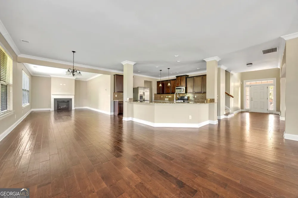 910 Southfork DR Loganville, GA 30052