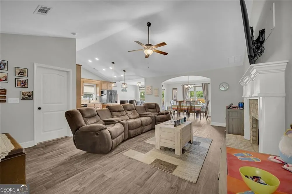 733 River Mist CIR Jefferson, GA 30549
