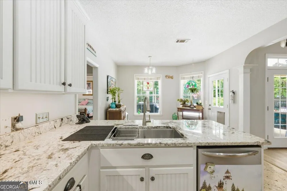 102 Laurel Grove RD Brunswick, GA 31523