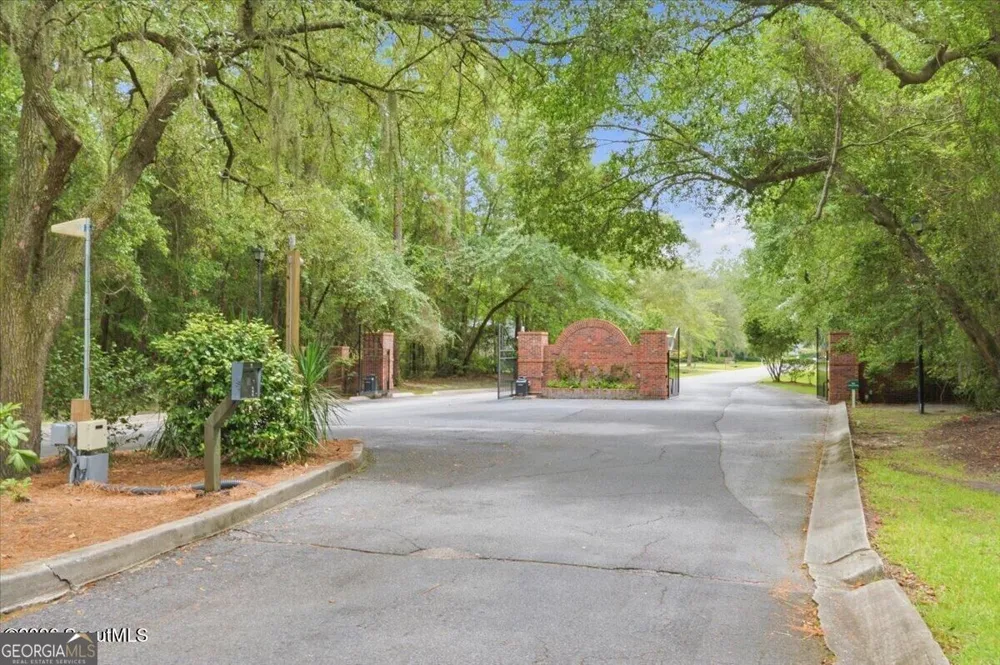 102 Laurel Grove RD Brunswick, GA 31523