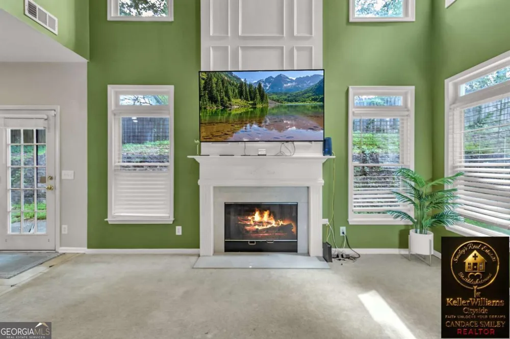 256 Ennisbrook DR SE Smyrna, GA 30082