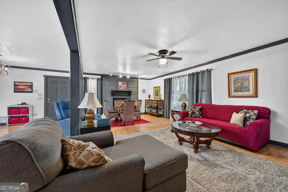 35 E Thomas RD Blue Ridge, GA 30513