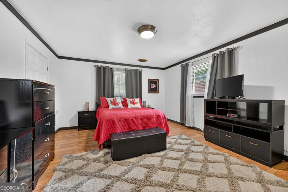35 E Thomas RD Blue Ridge, GA 30513