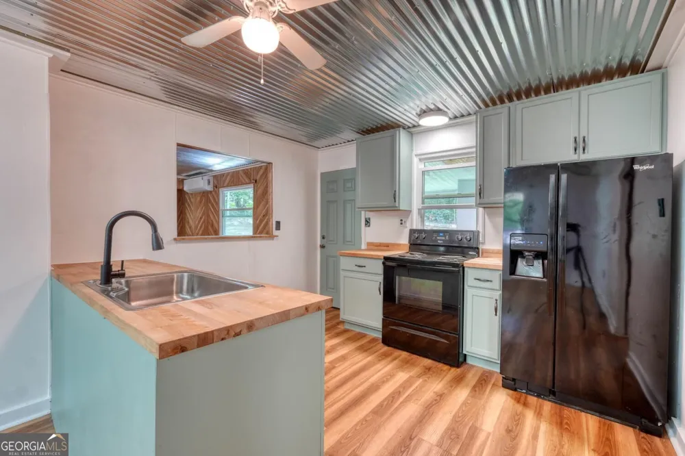 4348 White Oak DR Hiawassee, GA 30546