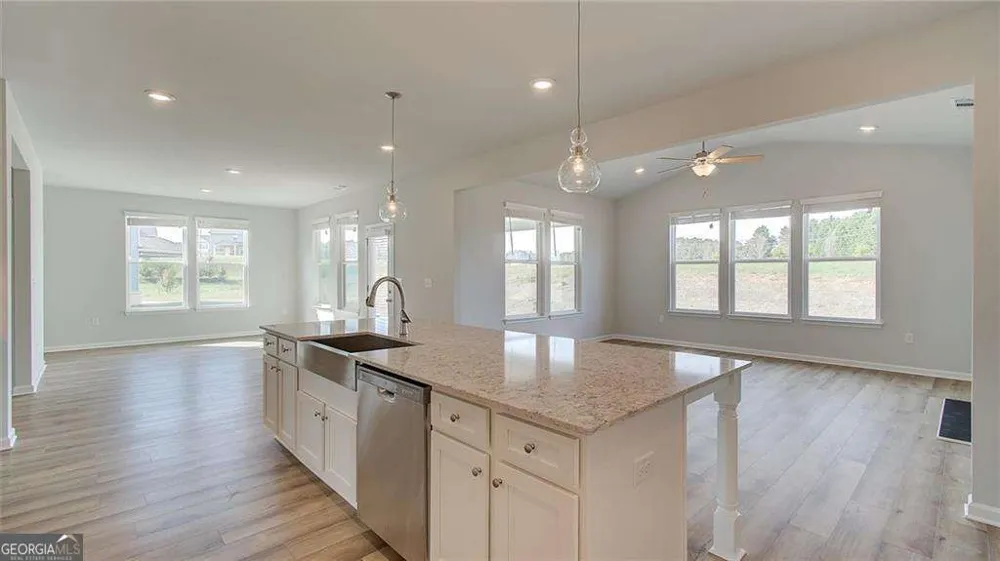716 Dunlake WAY Locust Grove, GA 30248