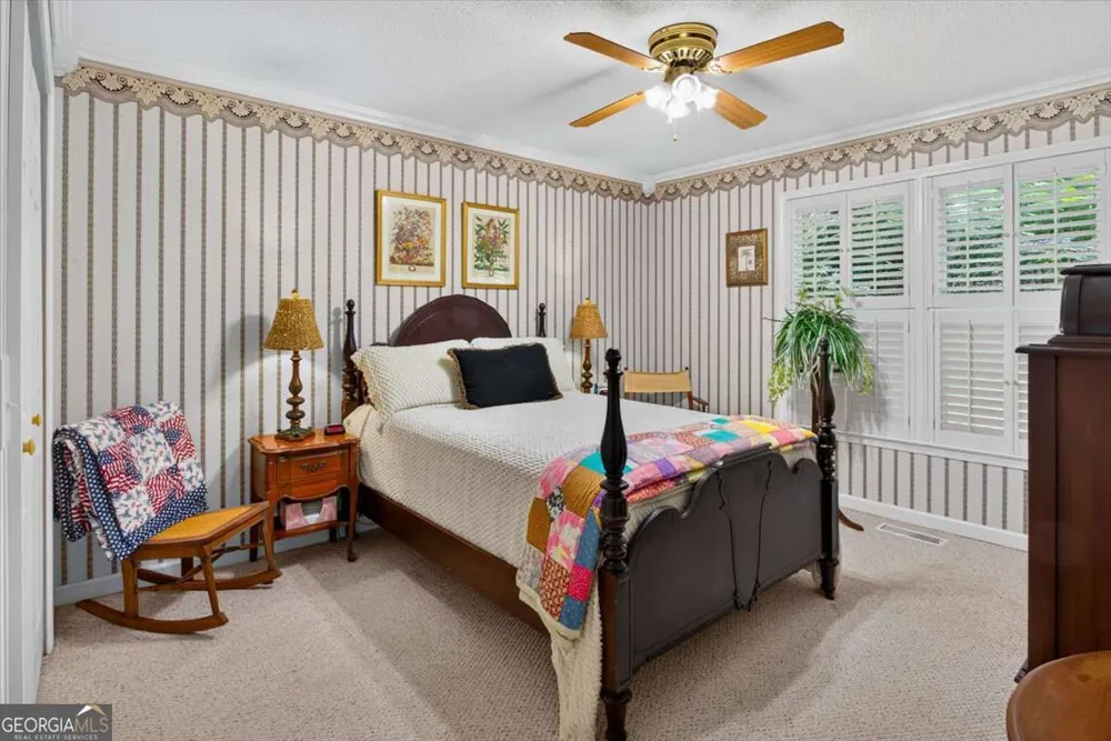 654 Oaklands DR Talking Rock, GA 30175