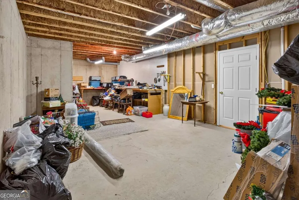 654 Oaklands DR Talking Rock, GA 30175