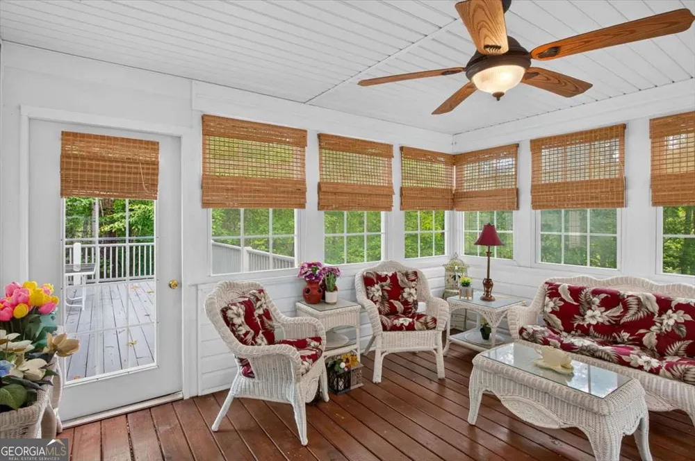 654 Oaklands DR Talking Rock, GA 30175