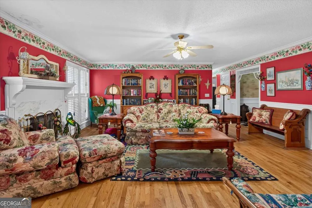 654 Oaklands DR Talking Rock, GA 30175