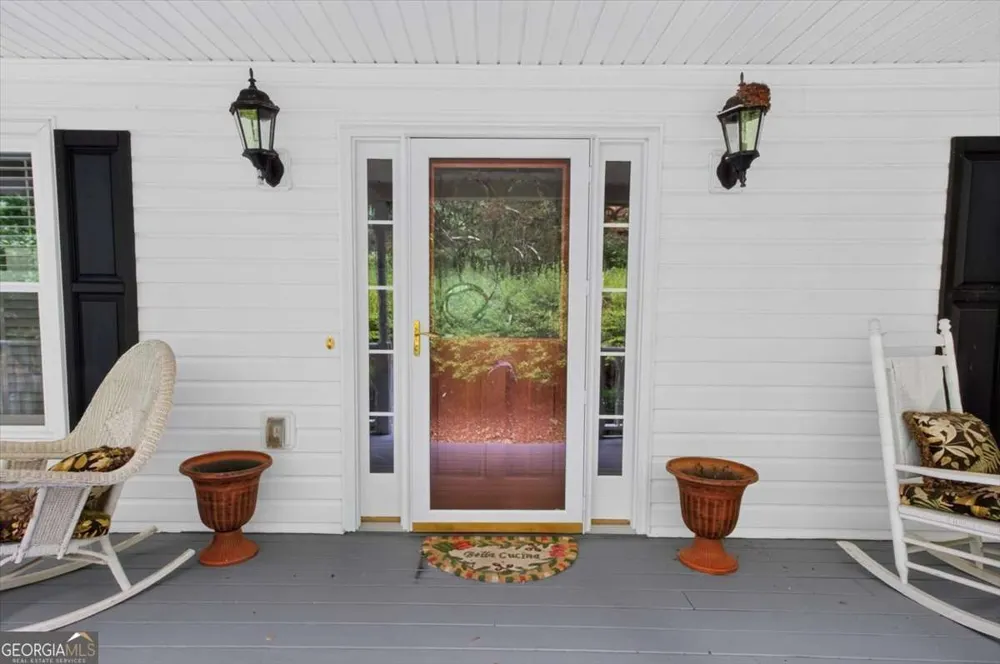 654 Oaklands DR Talking Rock, GA 30175
