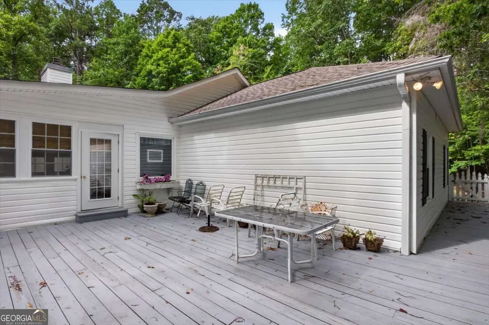 654 Oaklands DR Talking Rock, GA 30175
