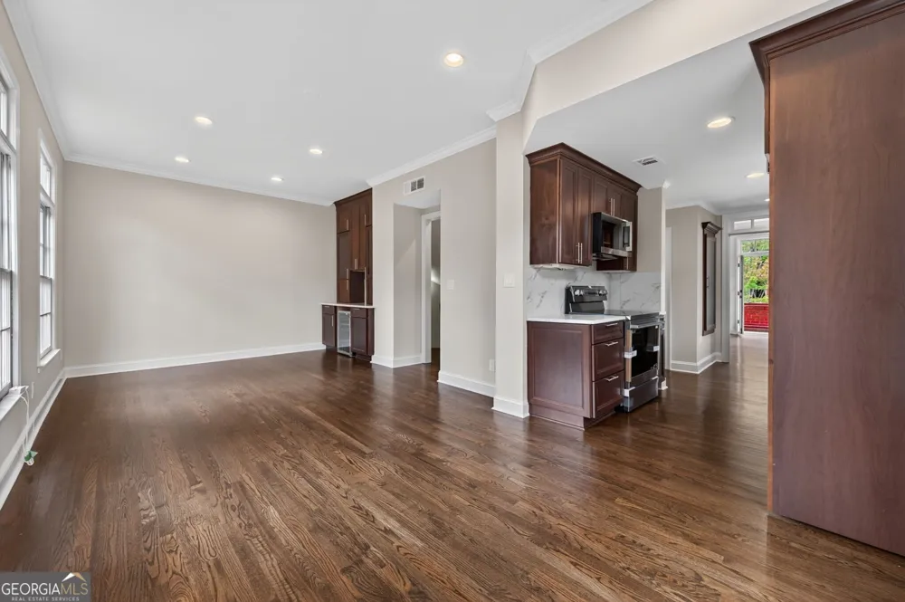420 Jefferson CIR Sandy Springs, GA 30328
