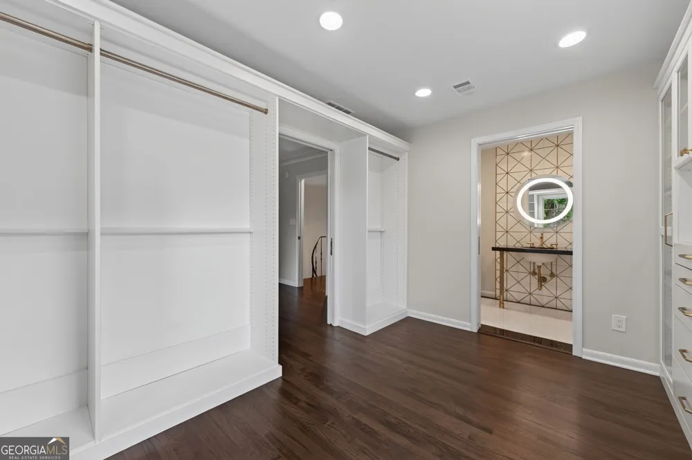 420 Jefferson CIR Sandy Springs, GA 30328