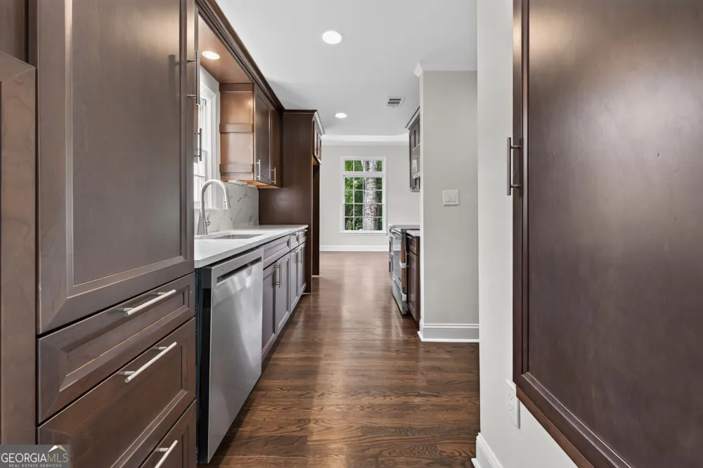 420 Jefferson CIR Sandy Springs, GA 30328