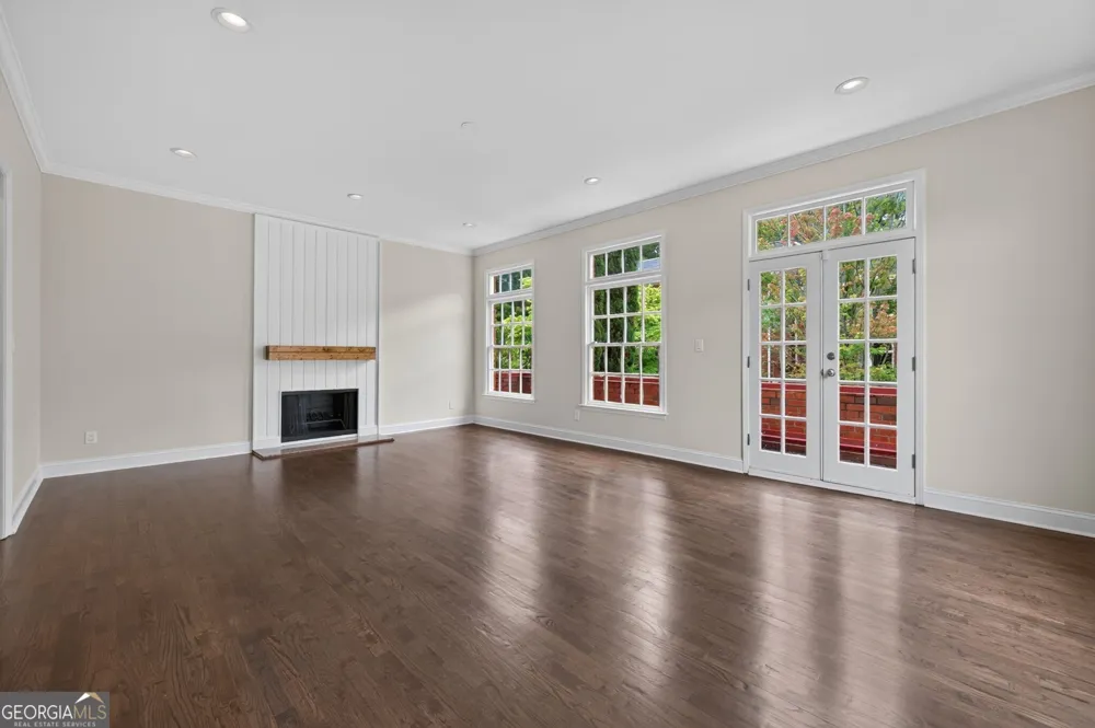 420 Jefferson CIR Sandy Springs, GA 30328